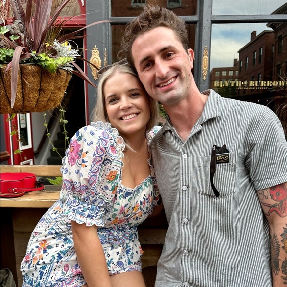 Meet your Posher, Emily - Picture 3 of 3